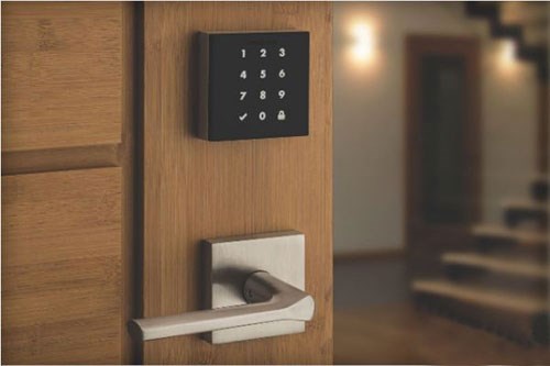 汕頭開鎖換鎖(24小時(shí)開鎖電話)