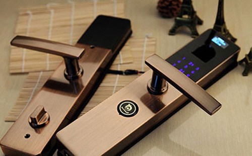 佛山汽車(chē)開(kāi)鎖(專(zhuān)業(yè)換鎖)